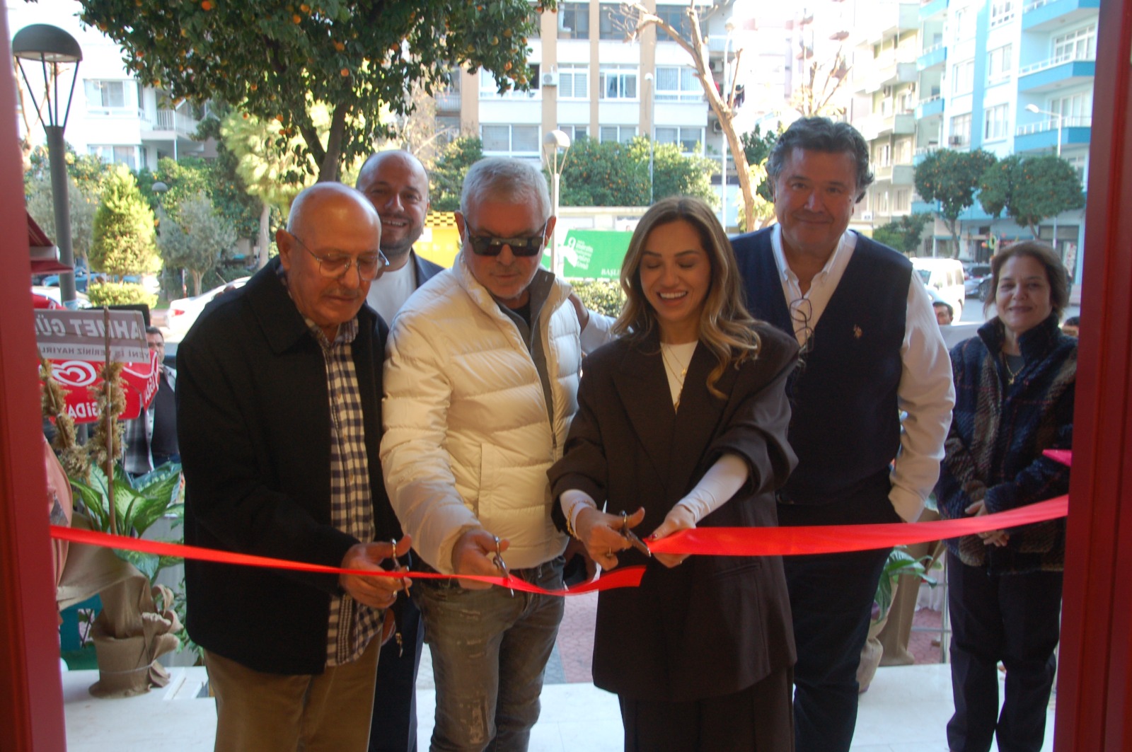 NEŞVE OPTİK ÇAMLIBEL’DE HİZMETE AÇILDI