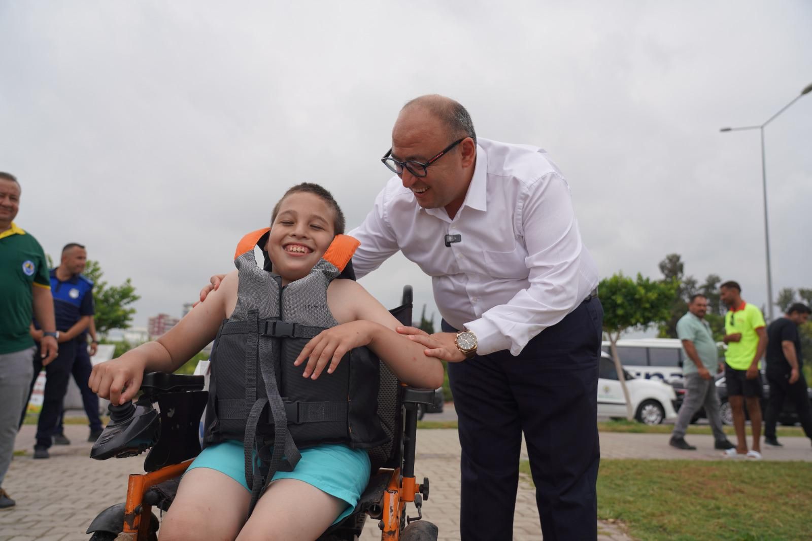 Erdemli’de engelsiz yaşam için yeni adımlar: Hizmetler yıl boyu sürüyor