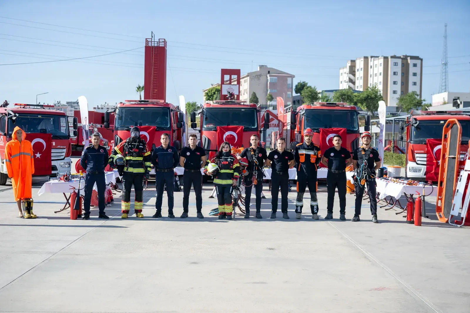 40 yeni personel, yüzlerce yeni ekipman! Mersin itfaiyesi rekora koşuyor