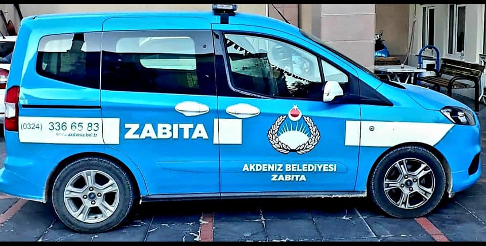 Esnaf ve Zabıta Arasında Çiçek Gerginliği