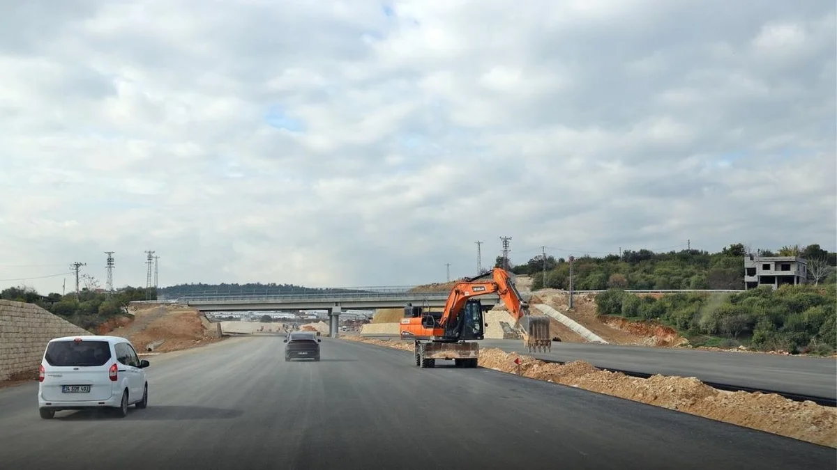Mersin Turizminde Dev Atılım: Çeşmeli-Kızkalesi Otoyolu Gün Sayıyor!