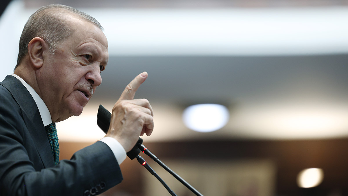 Erdoğan’dan Özel’e: Meyhane jargonuyla siyasetçilik oynamaktan vazgeç