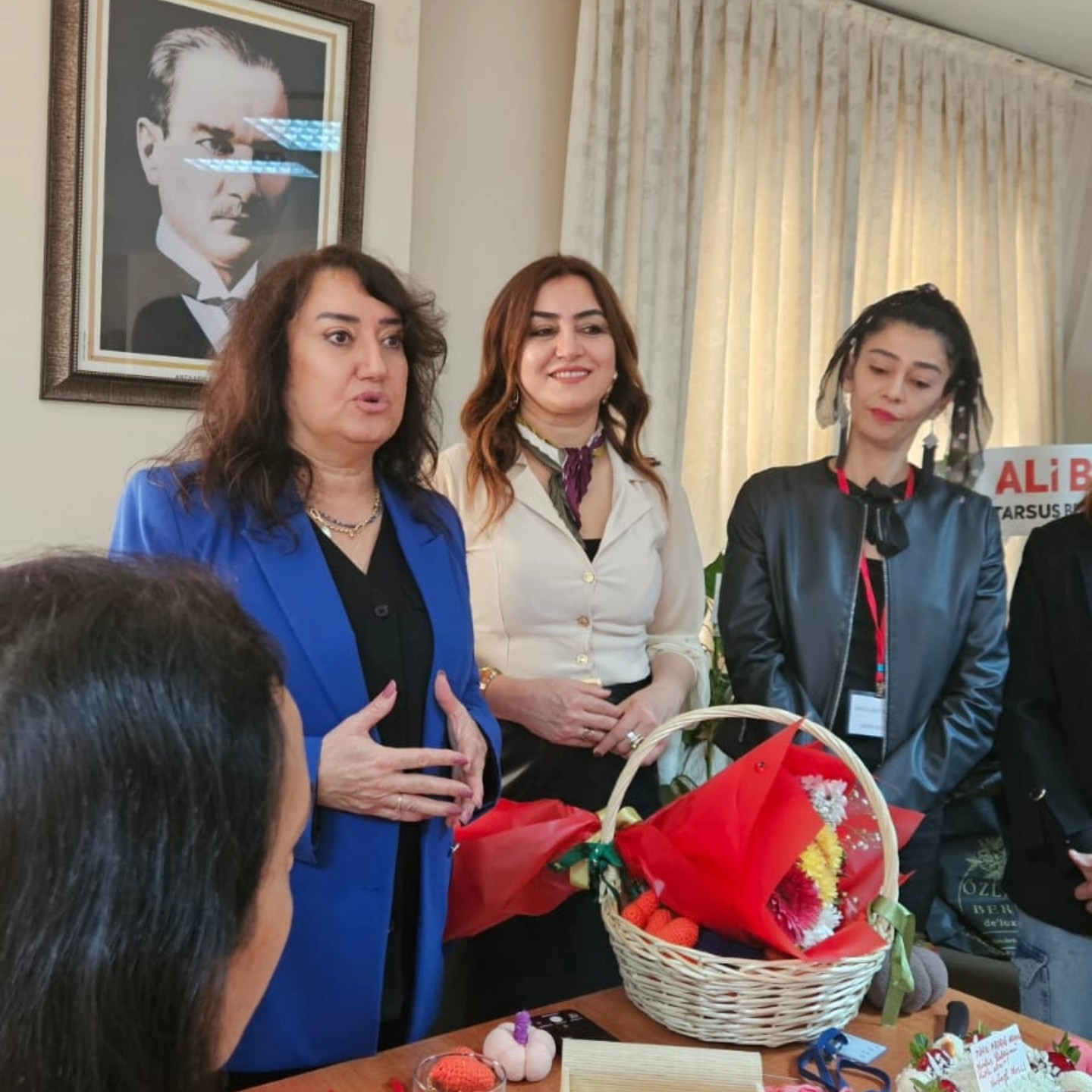 “Türk Medeni Kanunu Kadının Medeniyet Tacıdır”