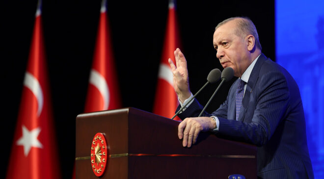 Erdoğan isim vermeden Trump’ı eleştirdi: Siyonist lobinin tahrikiyle İran’ı vurdu