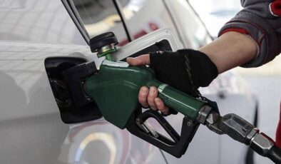 Eşel mobil kalkanı yetmedi! Akaryakıta bu gece çifte zam