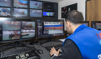 MERSİN BÜYÜKŞEHİR BELEDİYESİ’NDEN DENİZİ KİRLETEN GEMİYE 13 MİLYON 187 BİN 913 TL CEZA