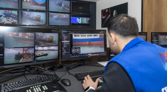 MERSİN BÜYÜKŞEHİR BELEDİYESİ’NDEN DENİZİ KİRLETEN GEMİYE 13 MİLYON 187 BİN 913 TL CEZA