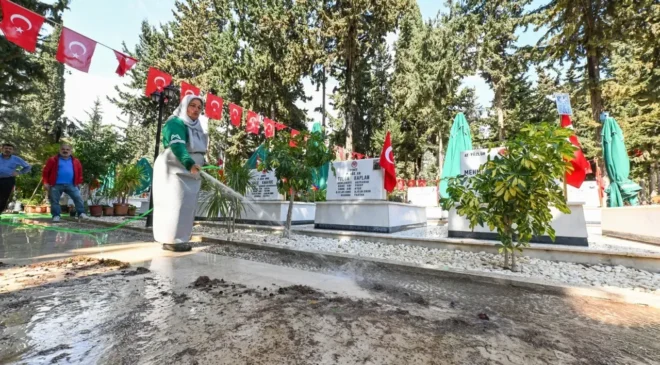 Mersin’de bayram seferberliği! Ulaşım ücretsiz, hizmet 7/24