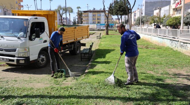 TOROSLAR’DA PARK VE YEŞİL ALANLAR BAKIMDAN GEÇİYOR