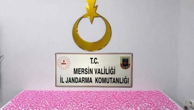 Mersin’de uyuşturucu haplarla yakalanan 2 şüpheli tutuklandı