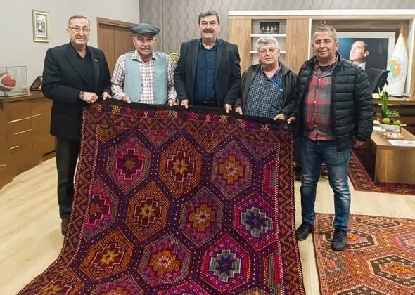 Toroslar’da Yörük Kültürü Rüzgarı: Başkan Yıldız’a Anlamlı Ziyaret