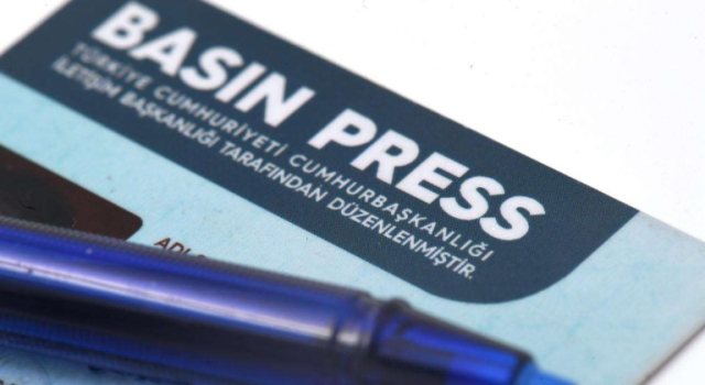 Basın kartını ibraz eden gazetecilerden ayrıca kimlik istenmeyecek