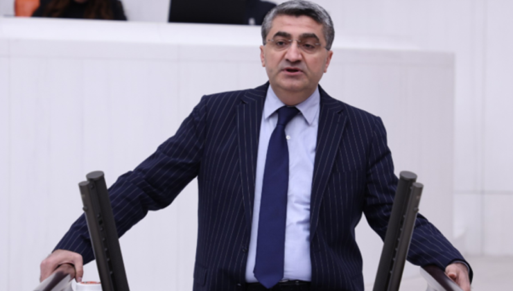 Evde bakım yapan kadınlara müjde mi geliyor? Ekmen’den dikkat çeken çağrı