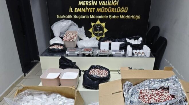 Mersin’de zehir fabrikası çökertildi! Binlerce hap ele geçirildi