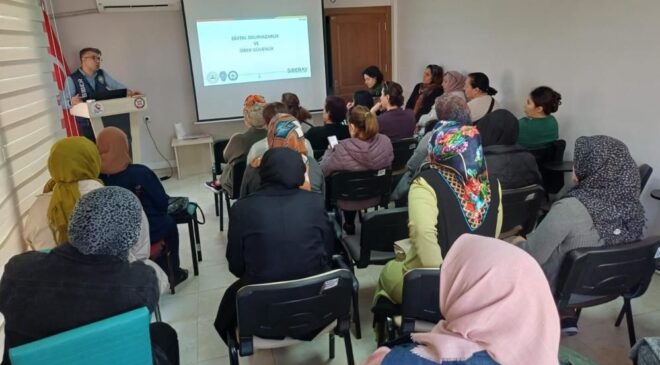 Dijital dünyada güvende misiniz? Mersin’de binlerce kişiye kritik eğitim verildi