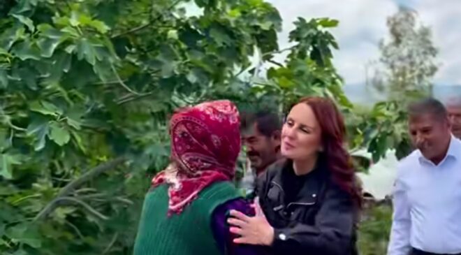 HALKIN İÇİNDEN BİR VEKİL: AK PARTİ MERSİN MİLLETVEKİLİ HAVVA SİBEL SÖYLEMEZ DAĞ BAYIR DEMEDEN VATANDAŞIN YANINDA