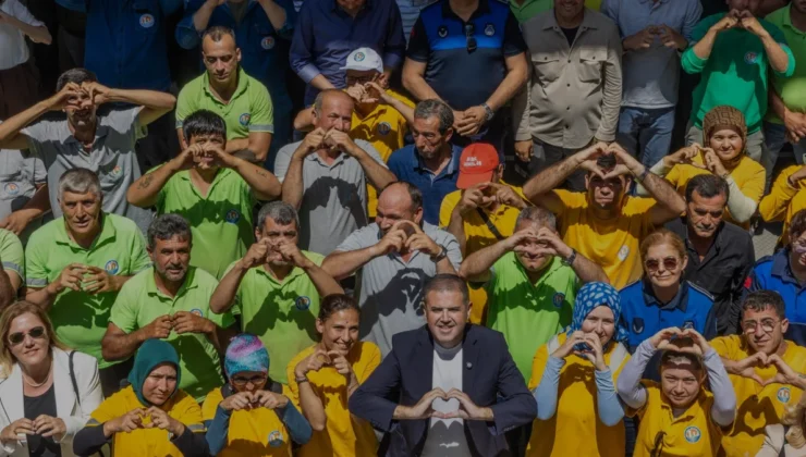 Mezitli Belediye Başkanı Ahmet Serkan Tuncer Personeliyle Bayramlaştı