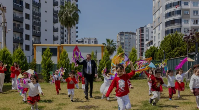 Mezitli Belediye Başkanı Tuncer 23 Nisan kutlamalarına katıldı