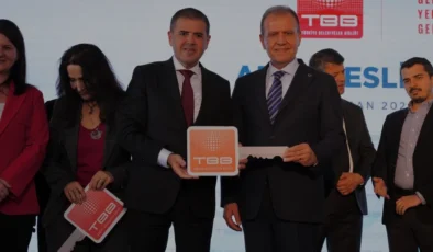 Mezitli Belediyesi Araç Filosuna Yeni İş Makinesi Eklendi