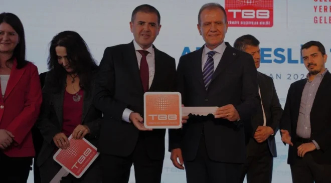 Mezitli Belediyesi Araç Filosuna Yeni İş Makinesi Eklendi