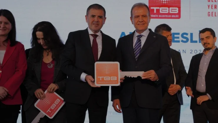 Mezitli Belediyesi Araç Filosuna Yeni İş Makinesi Eklendi