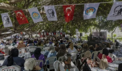 Mezitli Belediyesi Down Kafede Anneler Günü Kutlaması Düzenledi