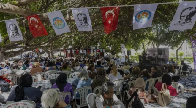 Mezitli Belediyesi Down Kafede Anneler Günü Kutlaması Düzenledi