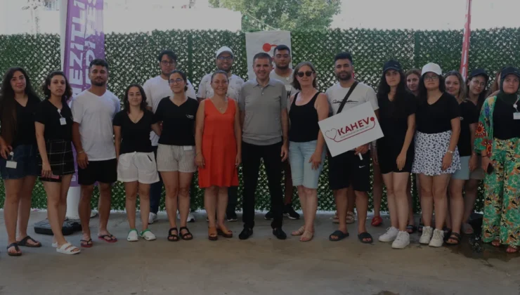 Başkan Tuncer depremzede öğrencilerle bir araya geldi