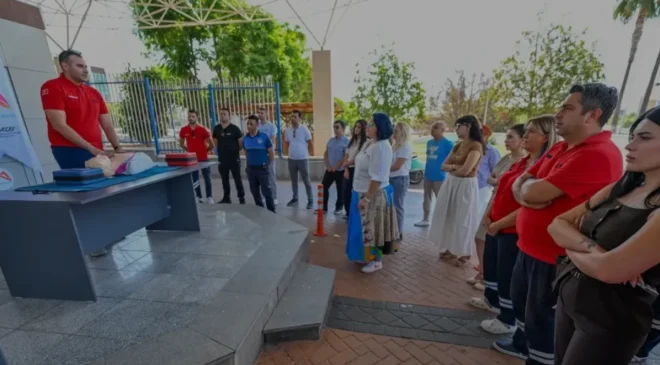 Mersin Büyükşehir Belediyesi Kamusal Alanlara OED Cihazı Yerleştirdi