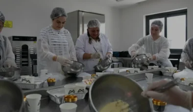 Mersin Büyükşehir Belediyesi Kan Portakallı Muffin Atölyesi Düzenledi