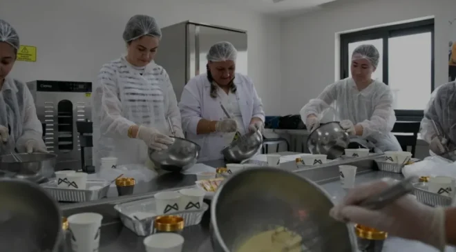 Mersin Büyükşehir Belediyesi Kan Portakallı Muffin Atölyesi Düzenledi