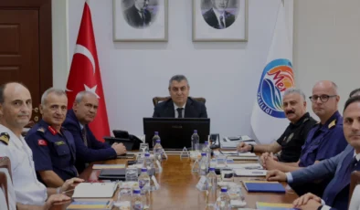 Mersin Güvenlik ve Asayiş Toplantısı Valilikte Yapıldı