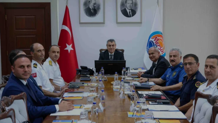 Mersin Valisi Atilla Toros Güvenlik ve Asayiş Toplantısına Başkanlık Etti