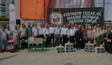 Mersin’de Binlerce Üreticiye Akdeniz Meyve Sineği Tuzağı Desteği