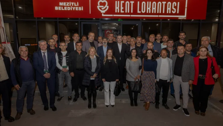 Mezitli Belediye Başkanı Tuncer Muhtarlarla İftarda Buluştu