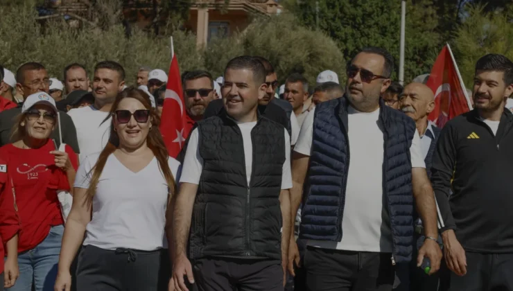 Mezitli Belediyesi 101 Yıl Cumhuriyet Doğa Yürüyüşü Düzenledi