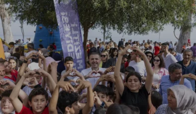 Mezitli Belediyesi 23 Nisan Çocuk Şenliğinde Binleri Buluşturdu