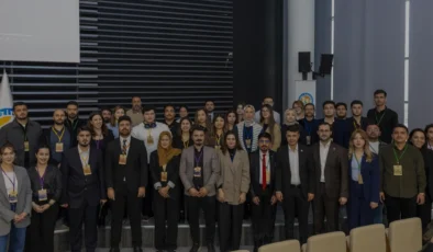 Mezitli Belediyesi Gençleri Kent Yönetimiyle Buluşturdu