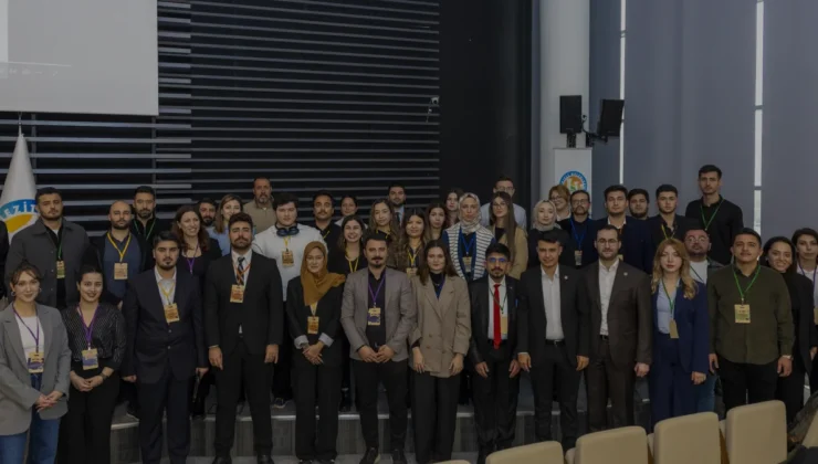Mezitli Belediyesi Gençleri Kent Yönetimiyle Buluşturdu