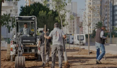 Mezitli Belediyesi Kent Genelinde Ağaçlandırma Hamlesini Sürdürüyor