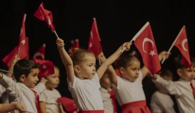 Mezitli Belediyesi kreşlerinde 29 Ekim Cumhuriyet Bayramı kutlaması