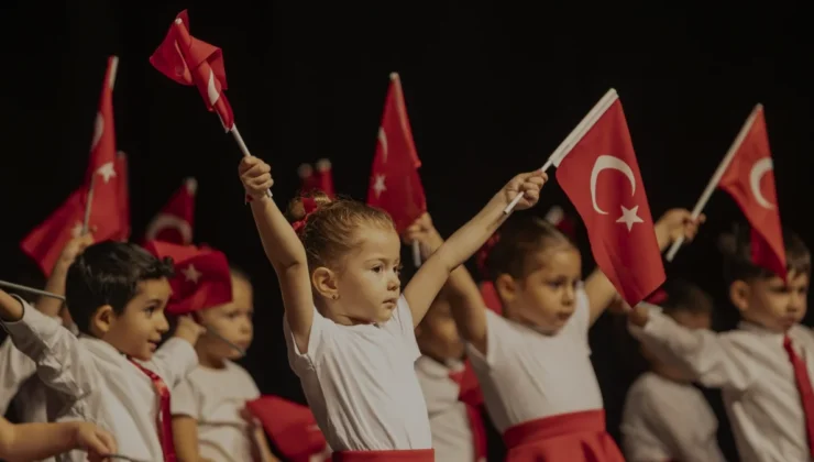 Mezitli Belediyesi kreşlerinde 29 Ekim Cumhuriyet Bayramı kutlaması