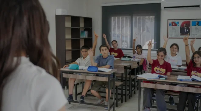 Mezitli Belediyesi Ortaokul Öğrencilerine Ücretsiz Kurs Desteği Veriyor
