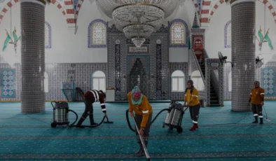 Mezitli Belediyesi Ramazan Ayı Öncesinde Camilerde Temizlik Yaptı