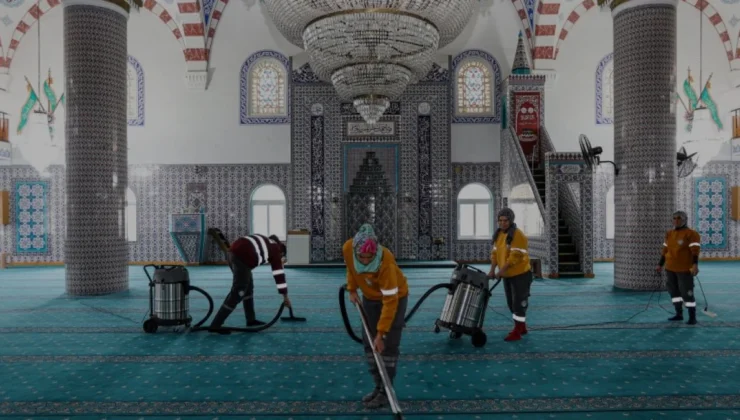 Mezitli Belediyesi Ramazan Ayı Öncesinde Camilerde Temizlik Yaptı