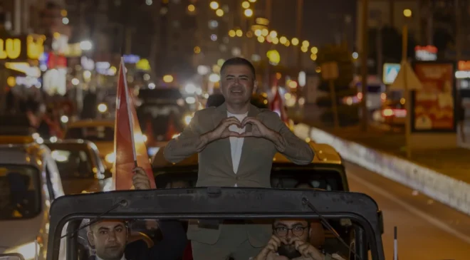 Mezitli Cumhuriyetin 102nci Yılını Coşkuyla Kutladı