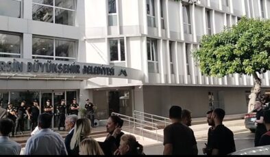 MERSİN’DE 3 BELEDİYEYE OPERASYON: GÖZALTI LİSTESİNDEKİ İSİMLER ORTAYA ÇIKTI